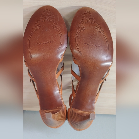 Tahari Alberto Gladiator Style Heels Size 9.5 - Picture 4 of 11